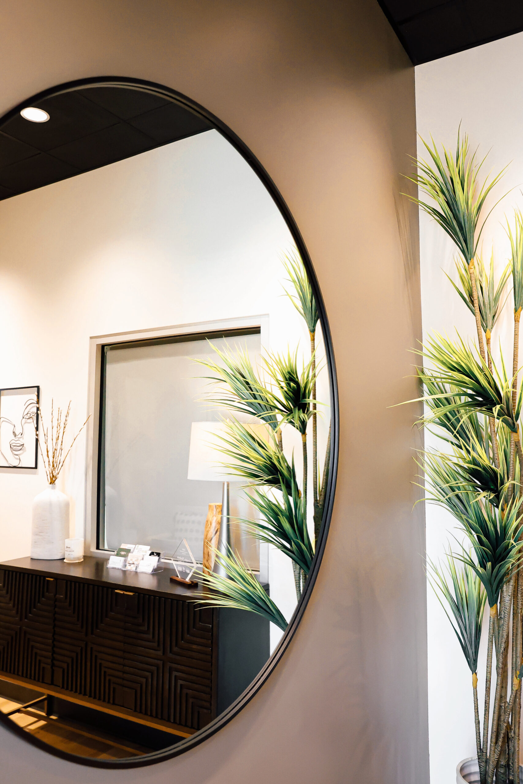 Inspiring Conversations with Kristin Kienzle of Utopia Modern Salon Suites